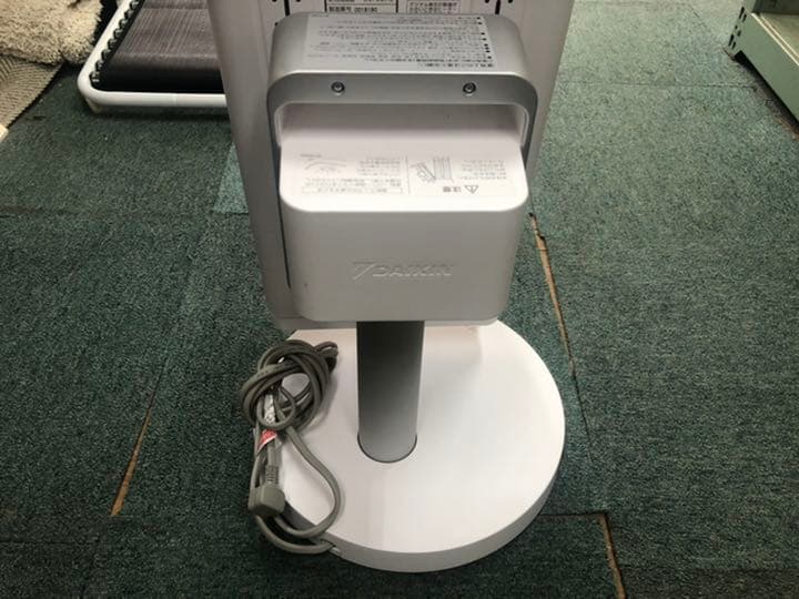 ダイキン ERFT11XS-W [遠赤外線暖房機 セラムヒート マットホワイト]