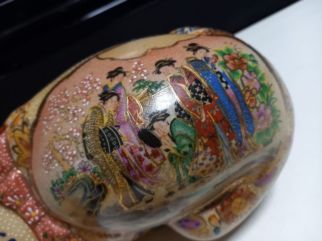 薩摩焼　眠り猫　浮世絵　美人画　古美色　大き目　サイズ　美品