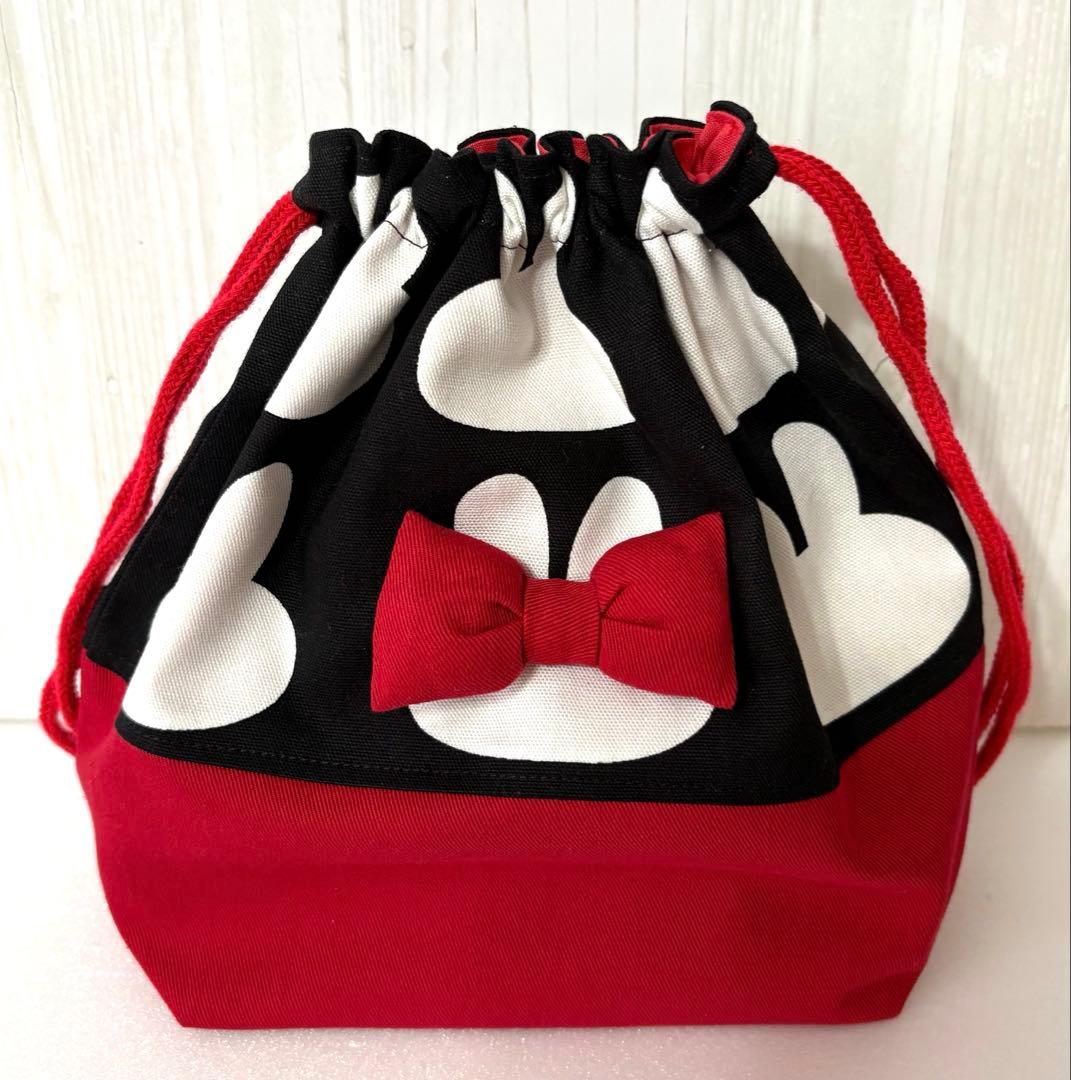 ブラックです。レッスンバック　シューズバック　体操着入れお弁当袋コップ入れ