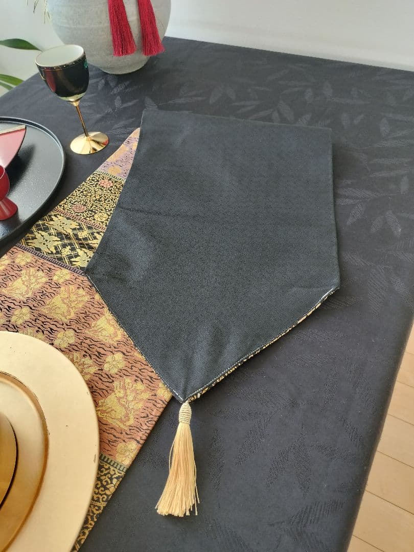 A969★高級‼️全通帯‼️兎、唐草模様‼️袋帯テーブルランナー2m18cm