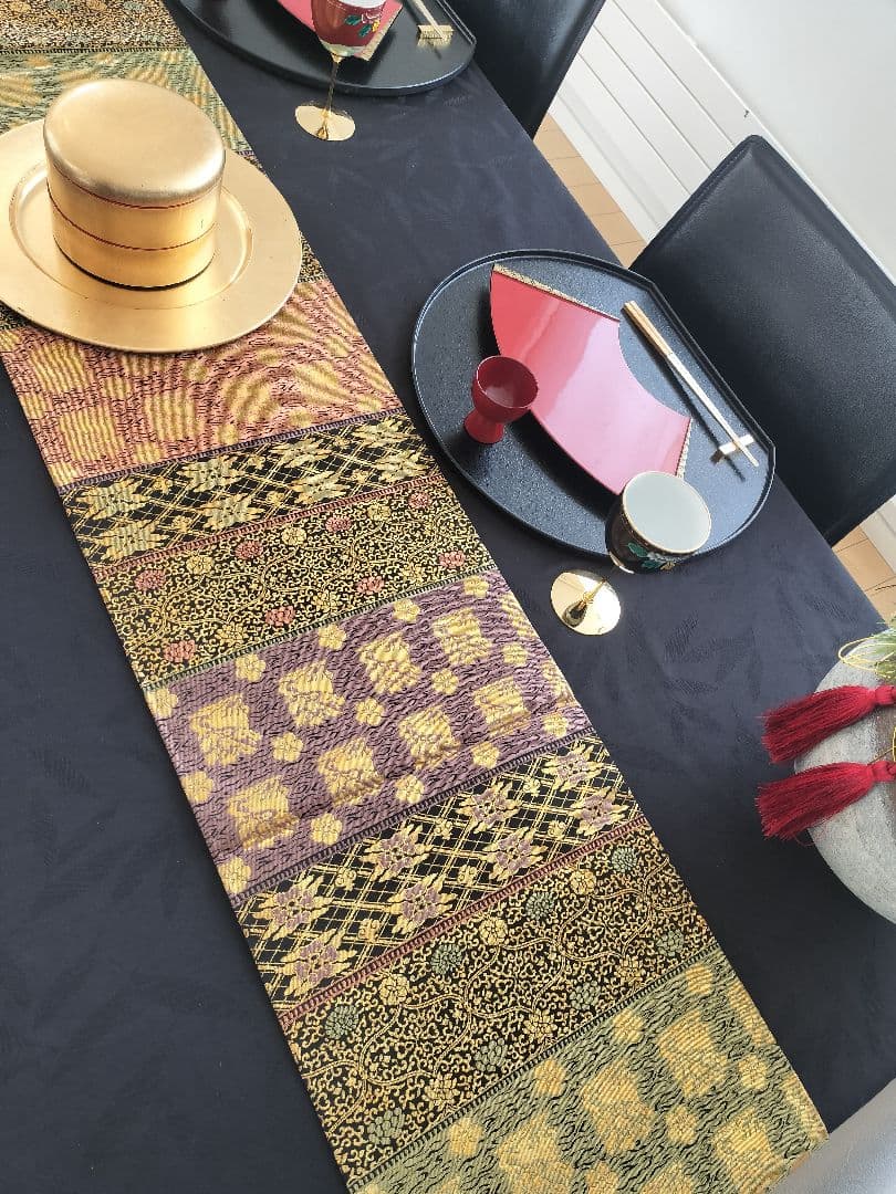 A969★高級‼️全通帯‼️兎、唐草模様‼️袋帯テーブルランナー2m18cm