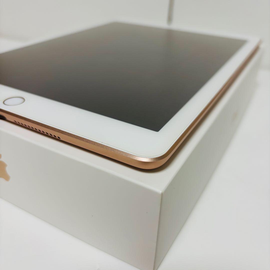 iPad 第6世代 32GB Wi-Fi + Cellular
