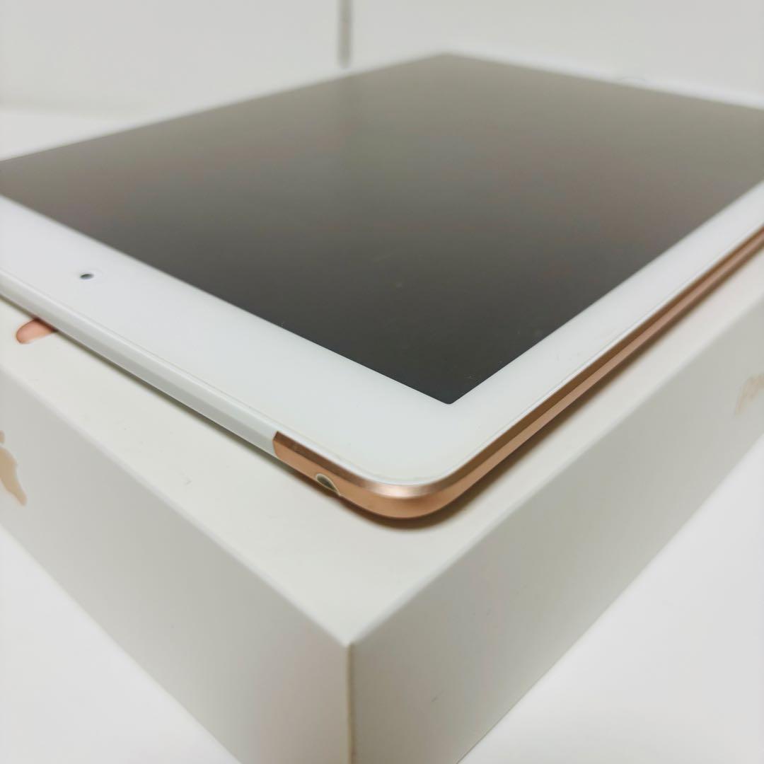 iPad 第6世代 32GB Wi-Fi + Cellular