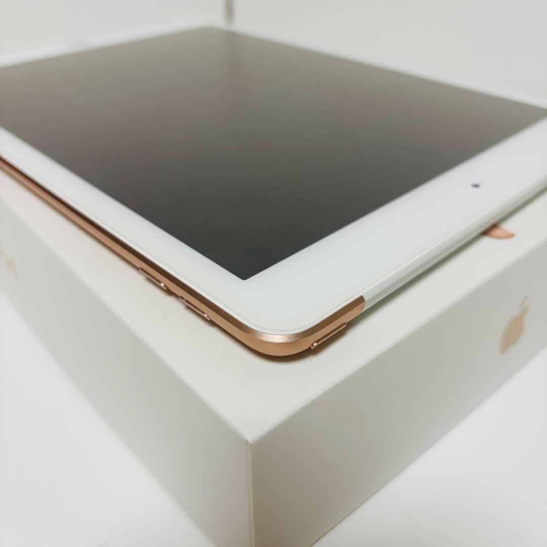 iPad 第6世代 32GB Wi-Fi + Cellular