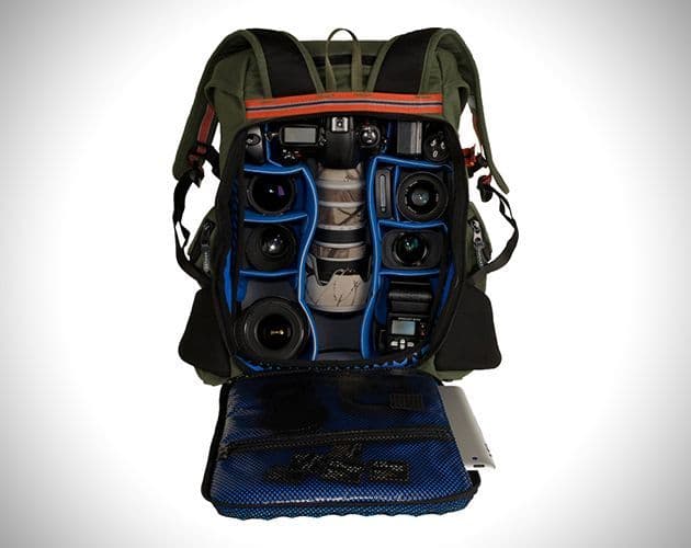 CLUMPLER カメラリュック　カラチ・アウトポスト