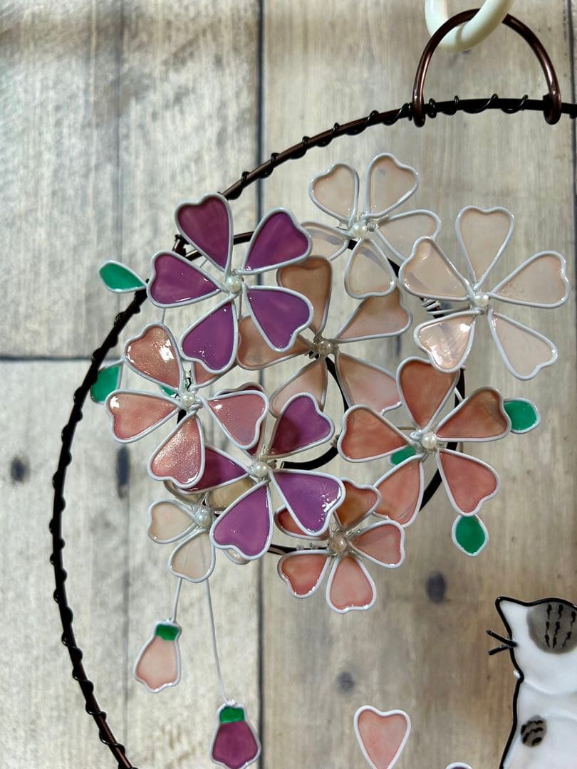 いちごジャム「春の白キジ猫リース」ワイヤークラフト