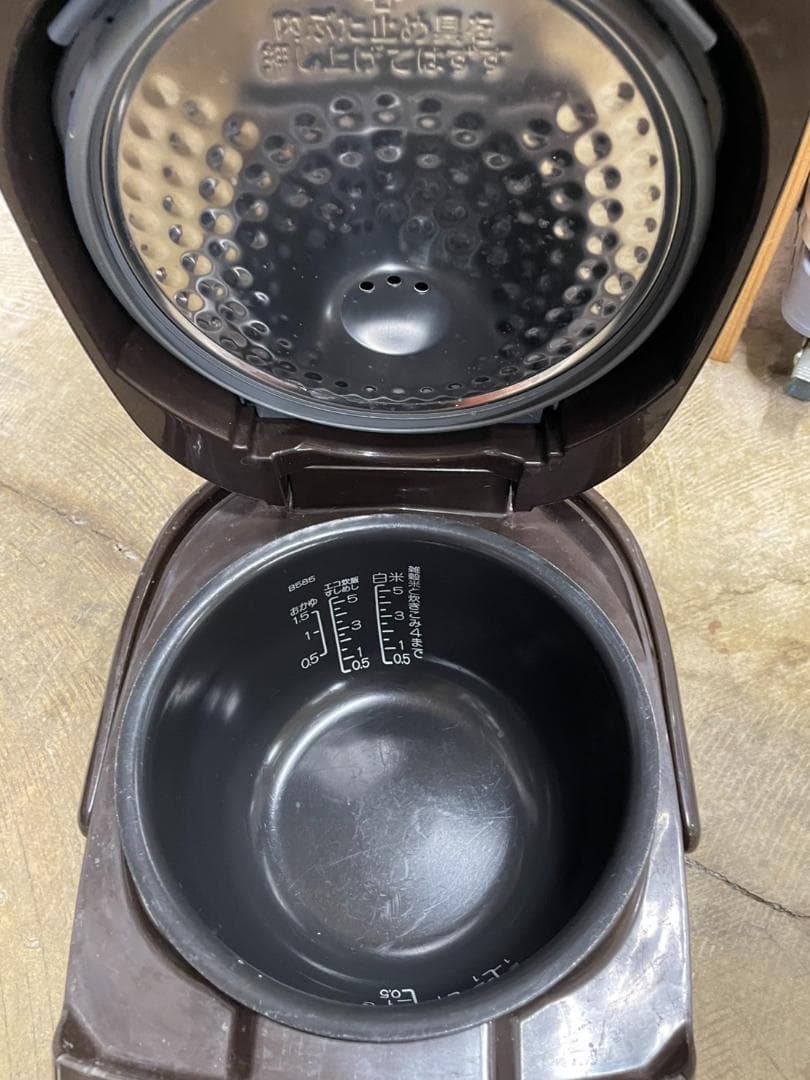 象印　圧力IH炊飯ジャー 極め炊き　5.5合炊き　2022年製