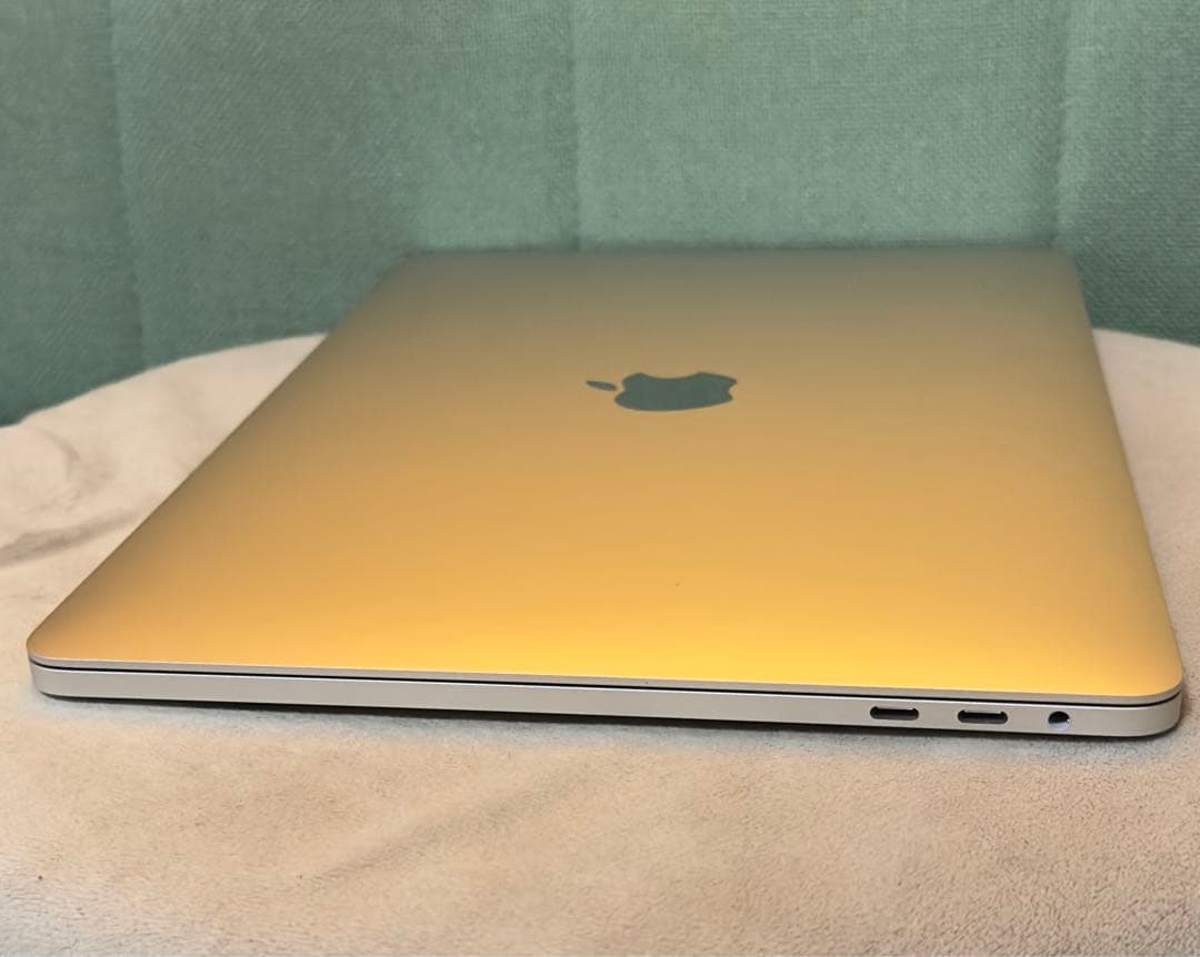 MacBook本体 MacBook Pro 13inch i5 16GB 512GB 2020
