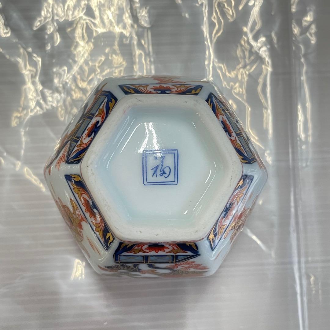 ☆有田焼 角福　沈香壺 六角飾壺 金彩染錦 間取花絵