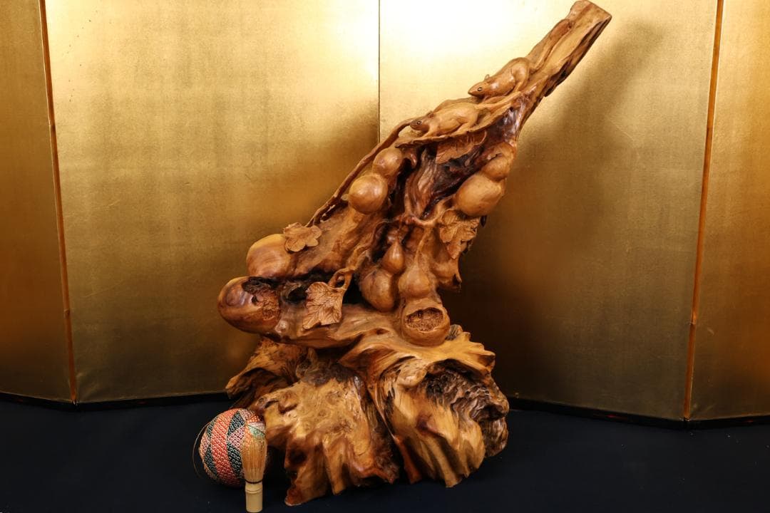 木彫　「 栗鼠と瓢箪 」 　一刀彫　東洋彫刻　置物　床飾り　インテリア　BK38