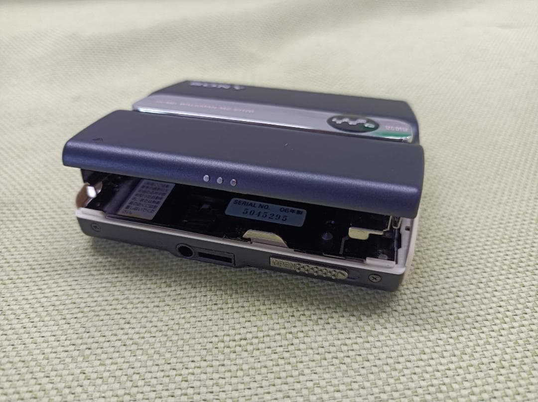 都《JTEHC》SONY ソニー　MD ウォークマン MZ-EH70