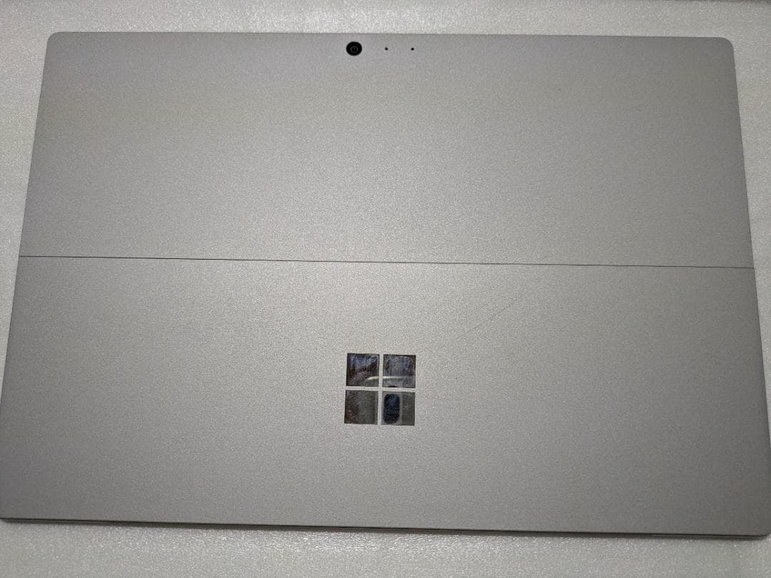 Surface Pro5 8gb 256gb モデル　起動しない　ジャンク