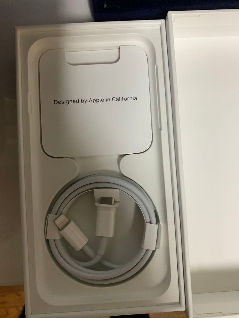 ヤステーラ Apple iPhone SE (第3世代) ミッドナイト