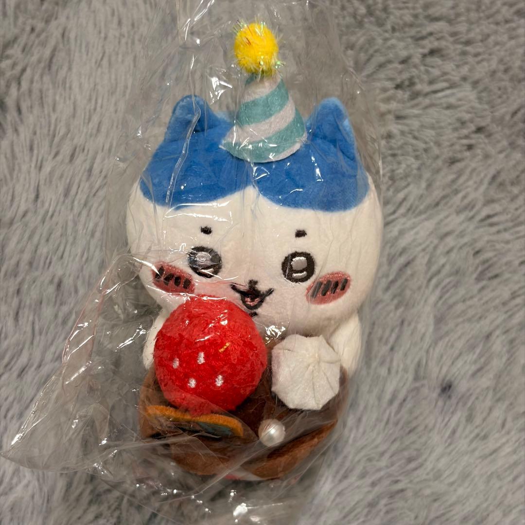 ちいかわ デスクトップから見守るスペシャルマスコット バースデー ハチワレ