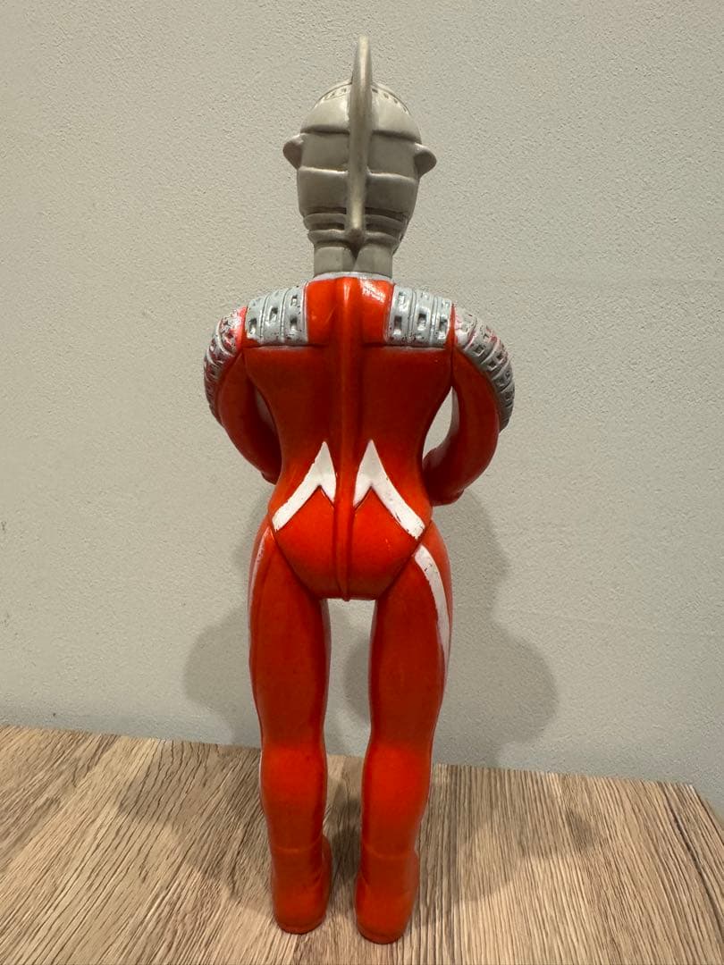 マルサン450サイズ ウルトラセブン H290mm 赤成型 後頭部尖り