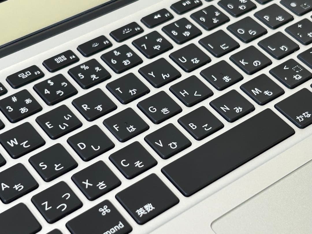 MacBook Air A1466 8GB SSD128GB 箱 充電器付