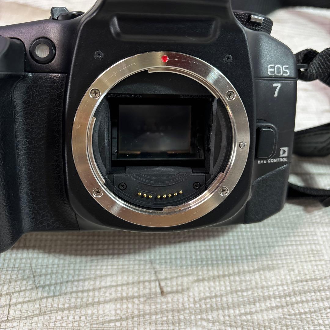 Canon EOS 7 一眼レフカメラ レンズ、バッグ付き