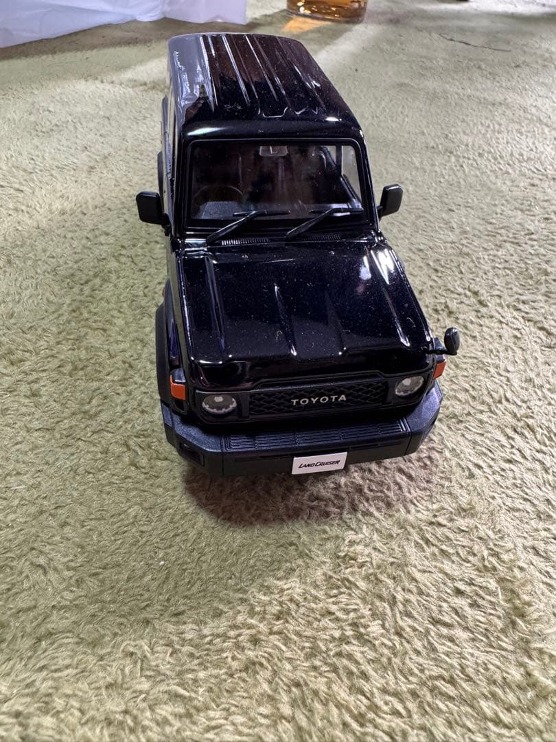 トヨタ ランドクルーザー 70 カラーサンプル