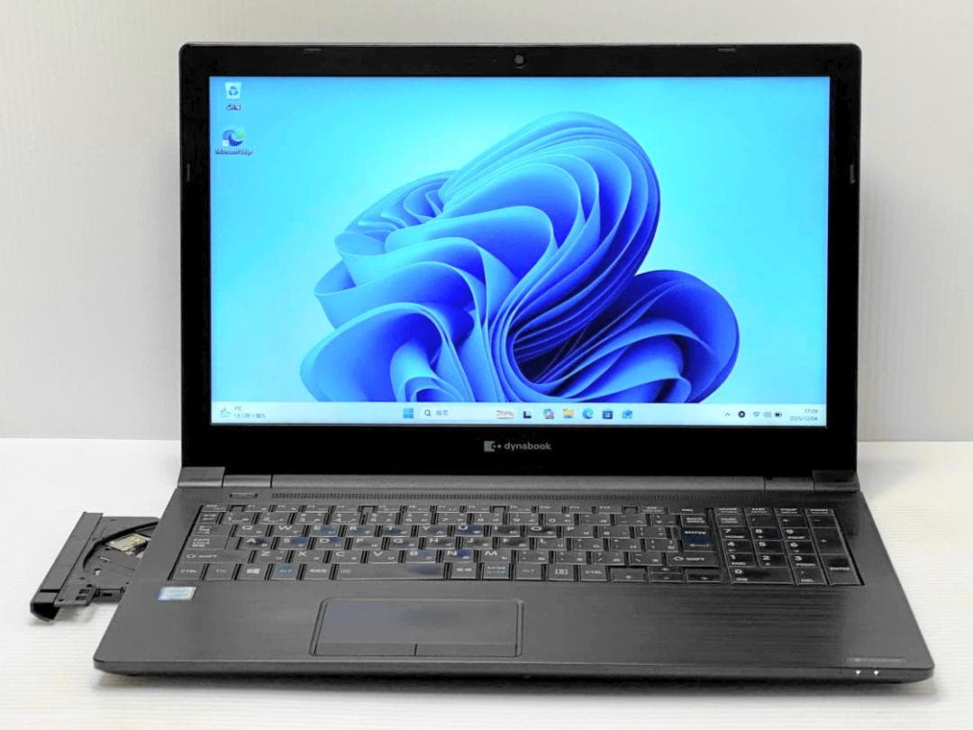 サ*ー様 第8世代Core i5 dynabook B65/ER SSD256G