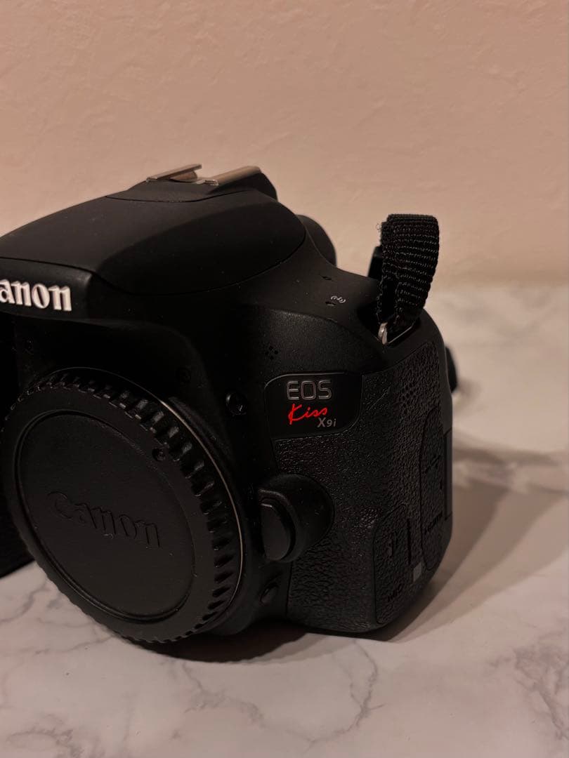 ✨美品　Canon EOS Kiss X9i　一眼レフ　ダブルズーム　キャノン