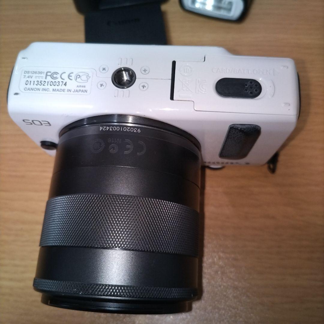 キヤノン　EOS M　 レンズキット