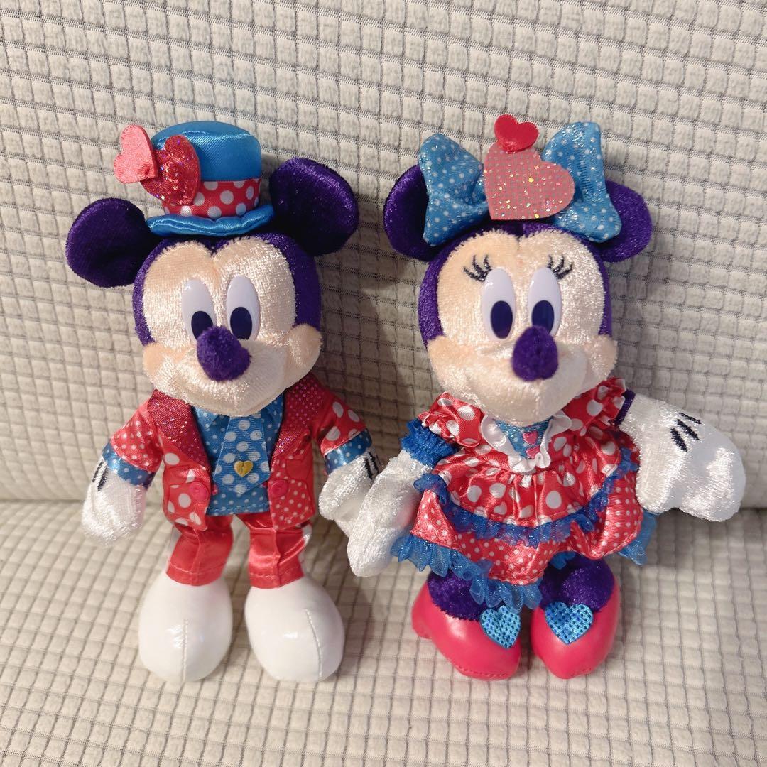 ディズニーランド ミニーのファンダーランド ミニパル ぬいぐるみバッジ 2点