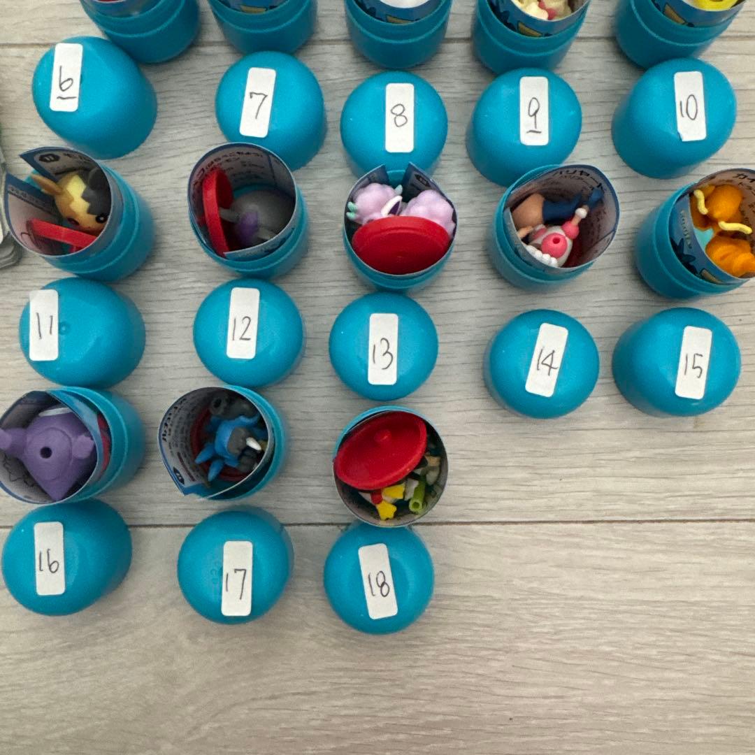 ポケモン　チョコエッグ　18種　セミコンプ