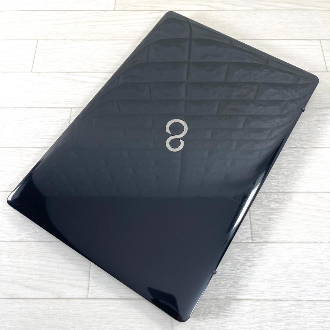 富士通 i7 新品SSD512G メモリ16 Windows11 ノートパソコン