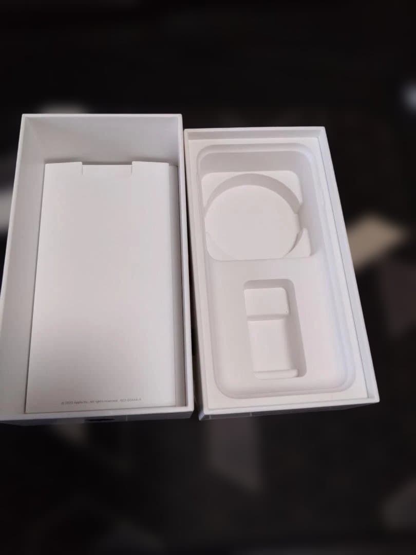 【外装美品】iPhone SE 第2世代 64GB レッド SIMフリー 箱付き