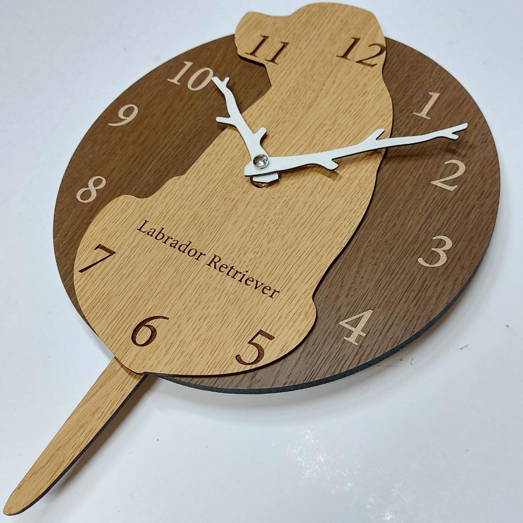 【期間限定値下げ】名入れ　しっぽ 振り子　はみ出し掛時計 ラブラドール