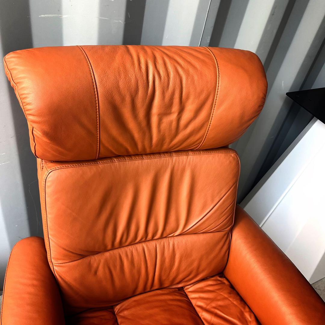 取付無料！エコーネス ストレスレス 本革オレンジリクライニングチェア・オットマン