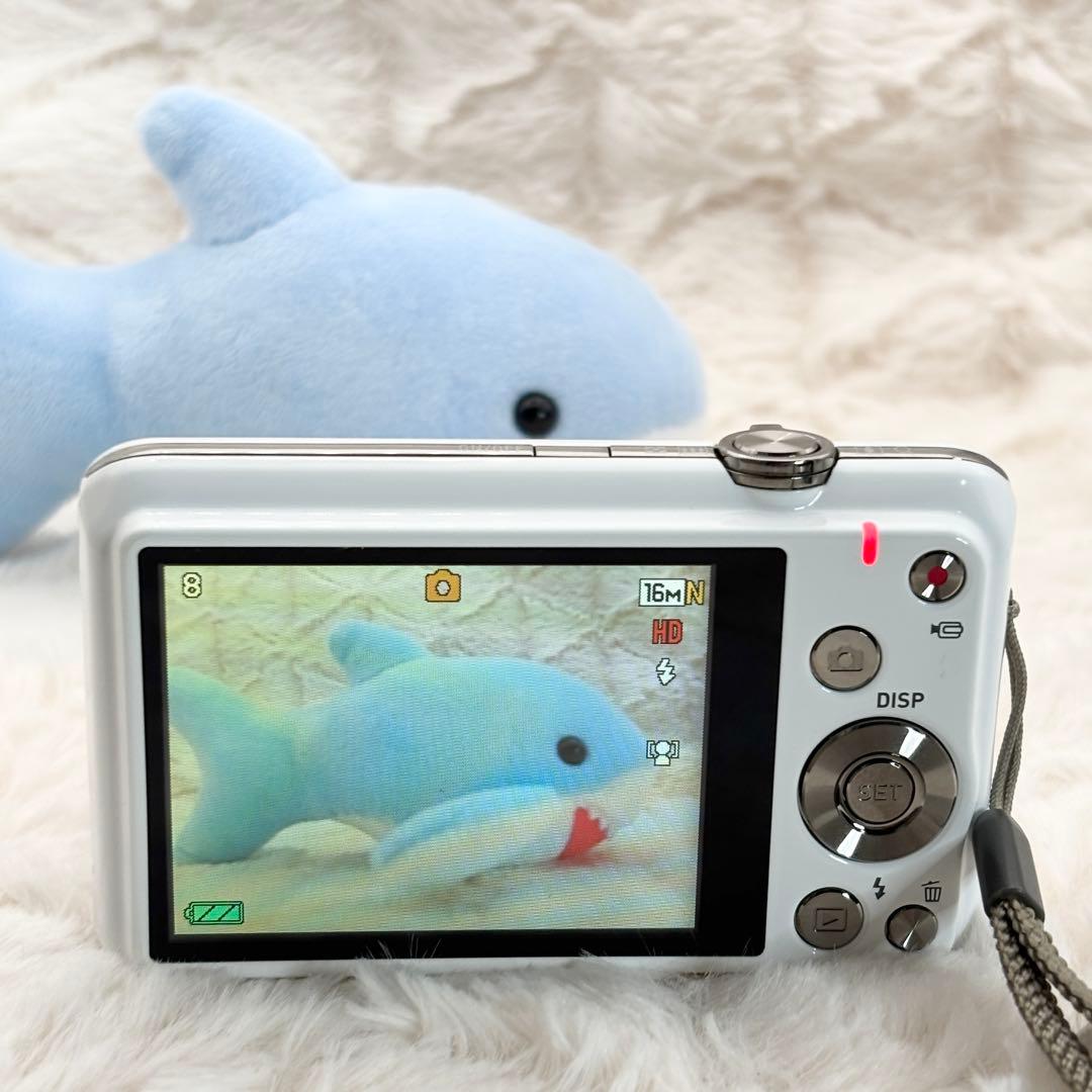 極美品・動作良好✨ CASIO EXILIM EX-Z900 ホワイト