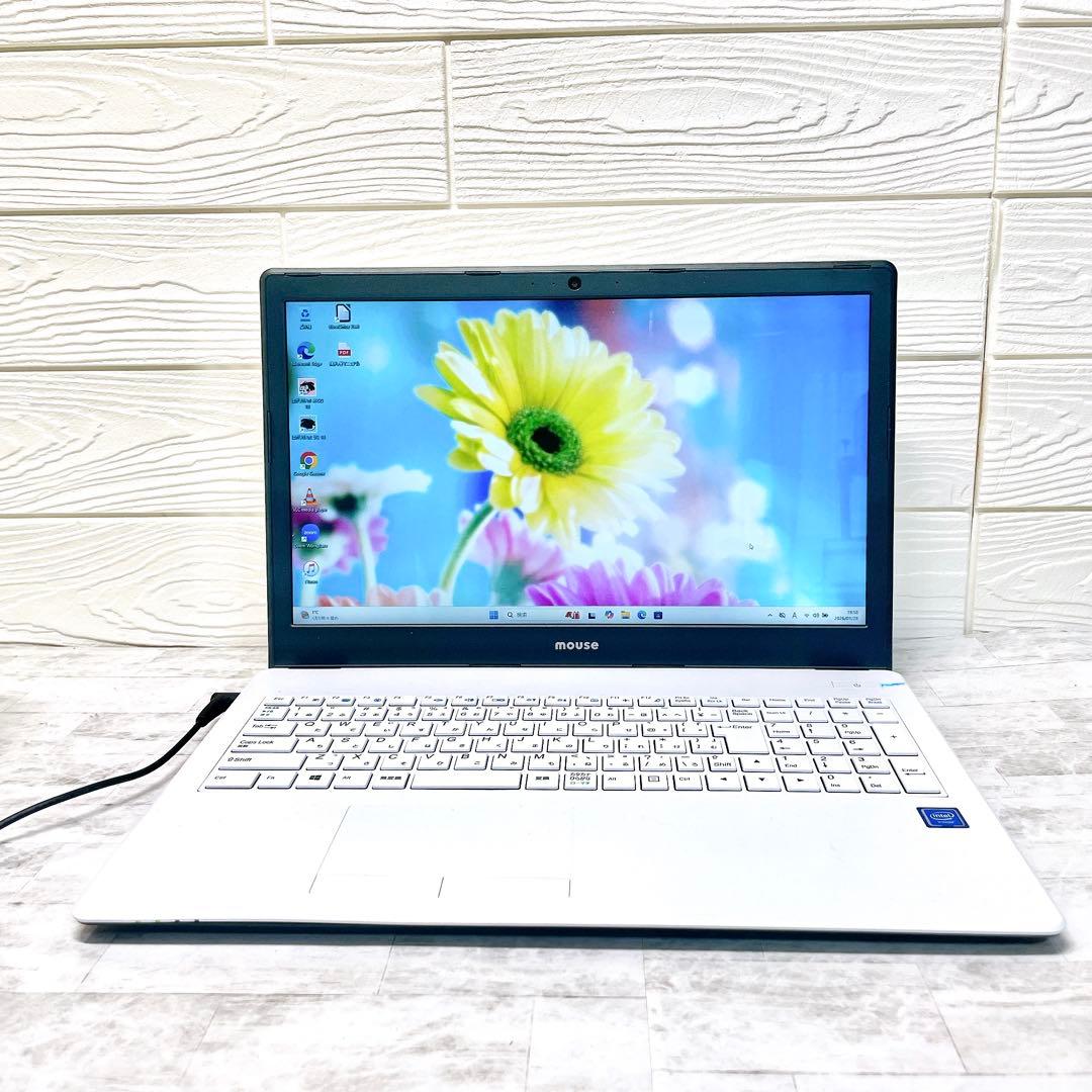 美品ホワイト❤️大画面FHD✨メモリ12GB✨ノートパソコン✨Win11 SSD