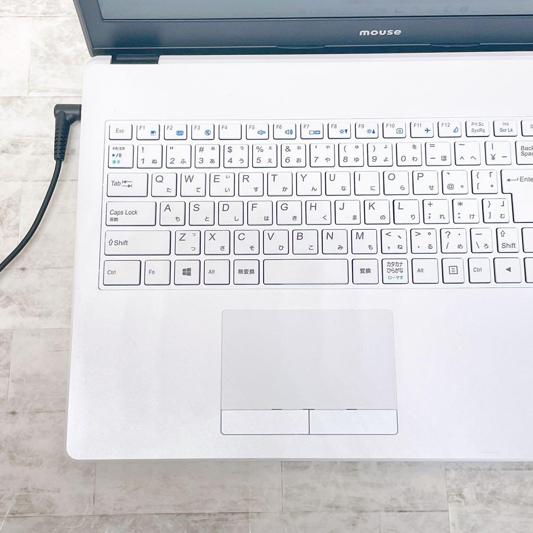 美品ホワイト❤️大画面FHD✨メモリ12GB✨ノートパソコン✨Win11 SSD