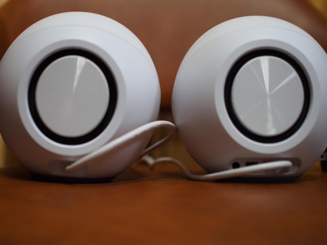 Creative Pebble Pro ホワイト +PD 40W 電源アダプタ付