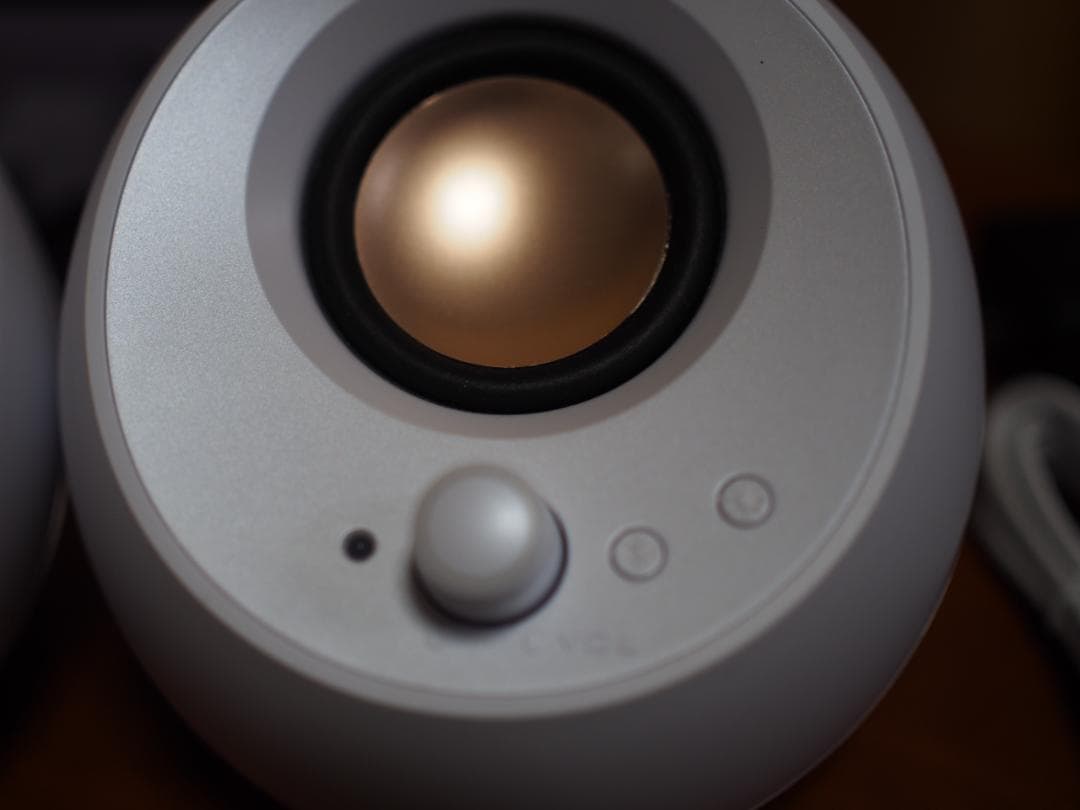 Creative Pebble Pro ホワイト +PD 40W 電源アダプタ付