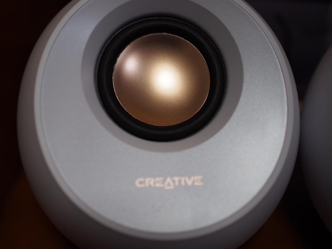 Creative Pebble Pro ホワイト +PD 40W 電源アダプタ付