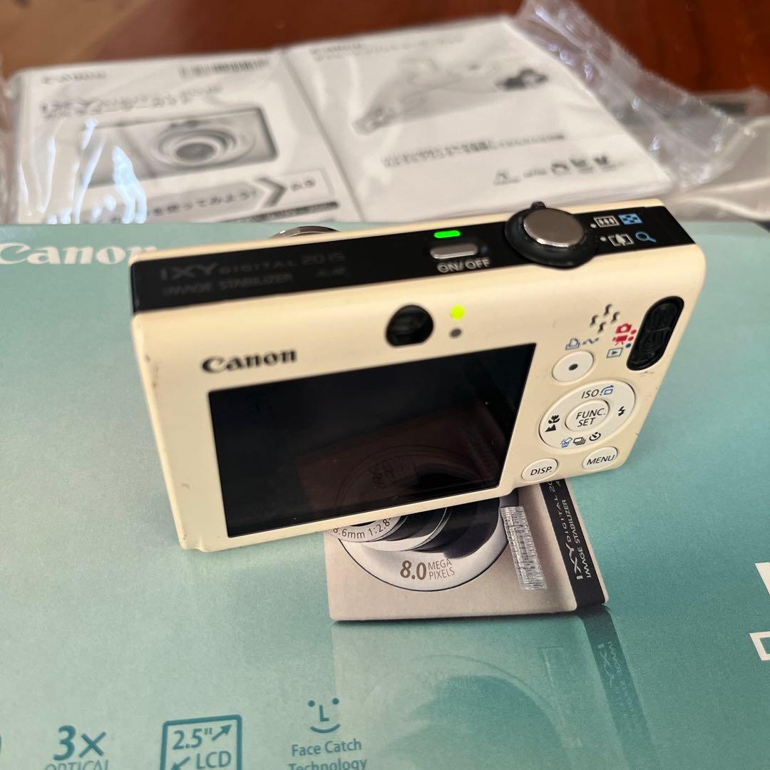 ixy 20is canon 箱あり　デジカメ　ホワイト