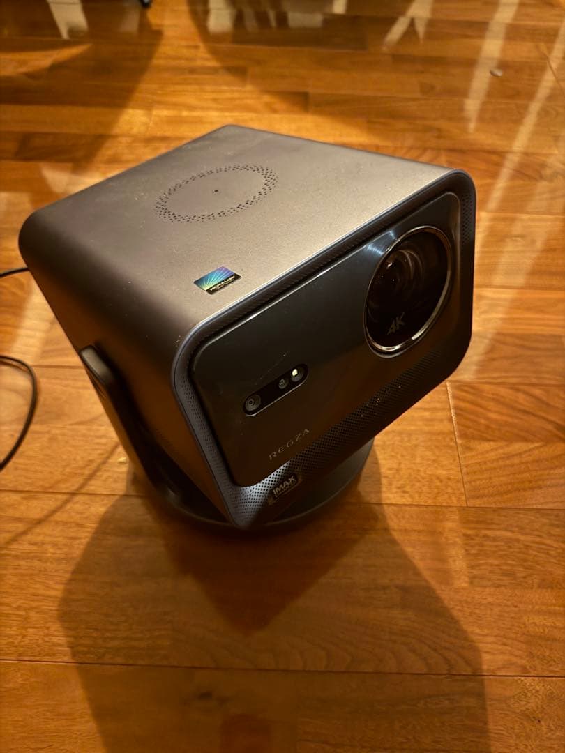 4Kプロジェクター 本体 グレー