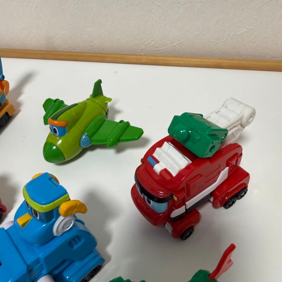 変身 変形 可能 ゴーゴーダイノ ミニカー 10体セット 消防車 救急車 恐竜