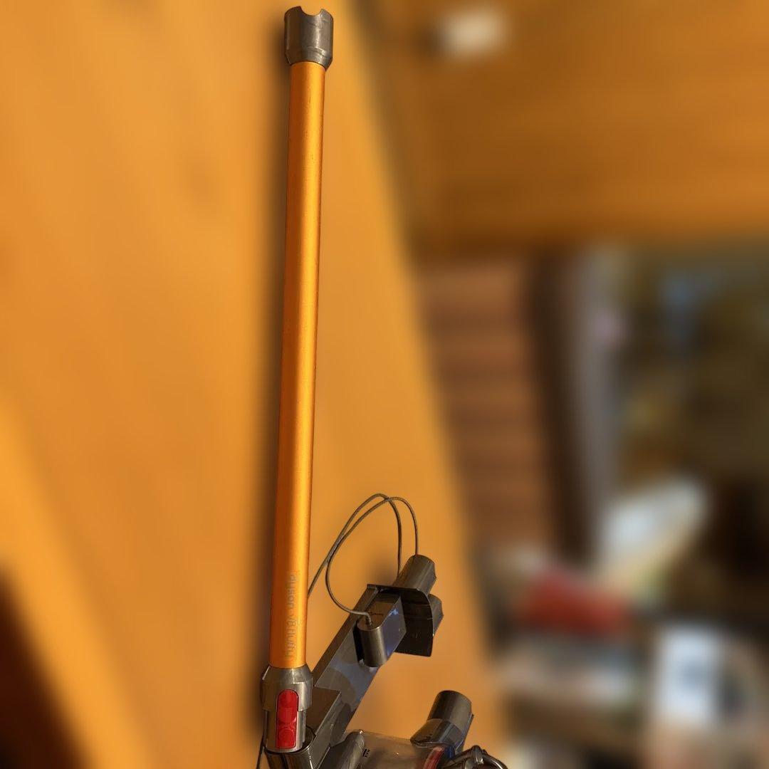 dyson V8ハンディクリーナー 本体