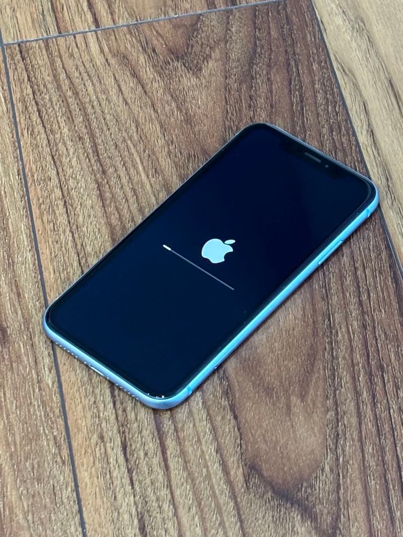 【美品】Apple／iPhoneXR／64GB／ブルー／SIMロックあり