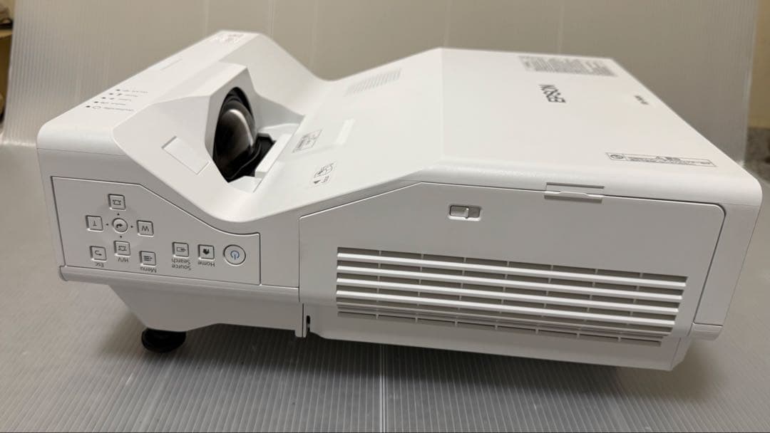 EPSON EB-760Wプロジェクター本体