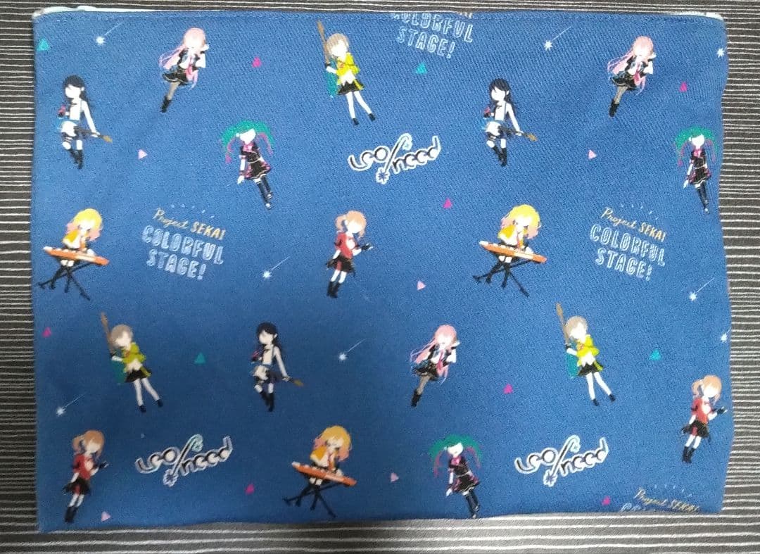 プロセカ レオニード ポーチ