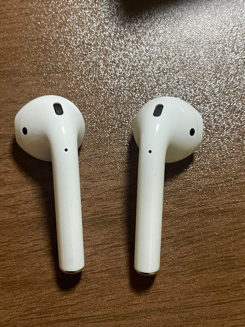 AirPods本体 ホワイト 純正品　箱付き　Apple