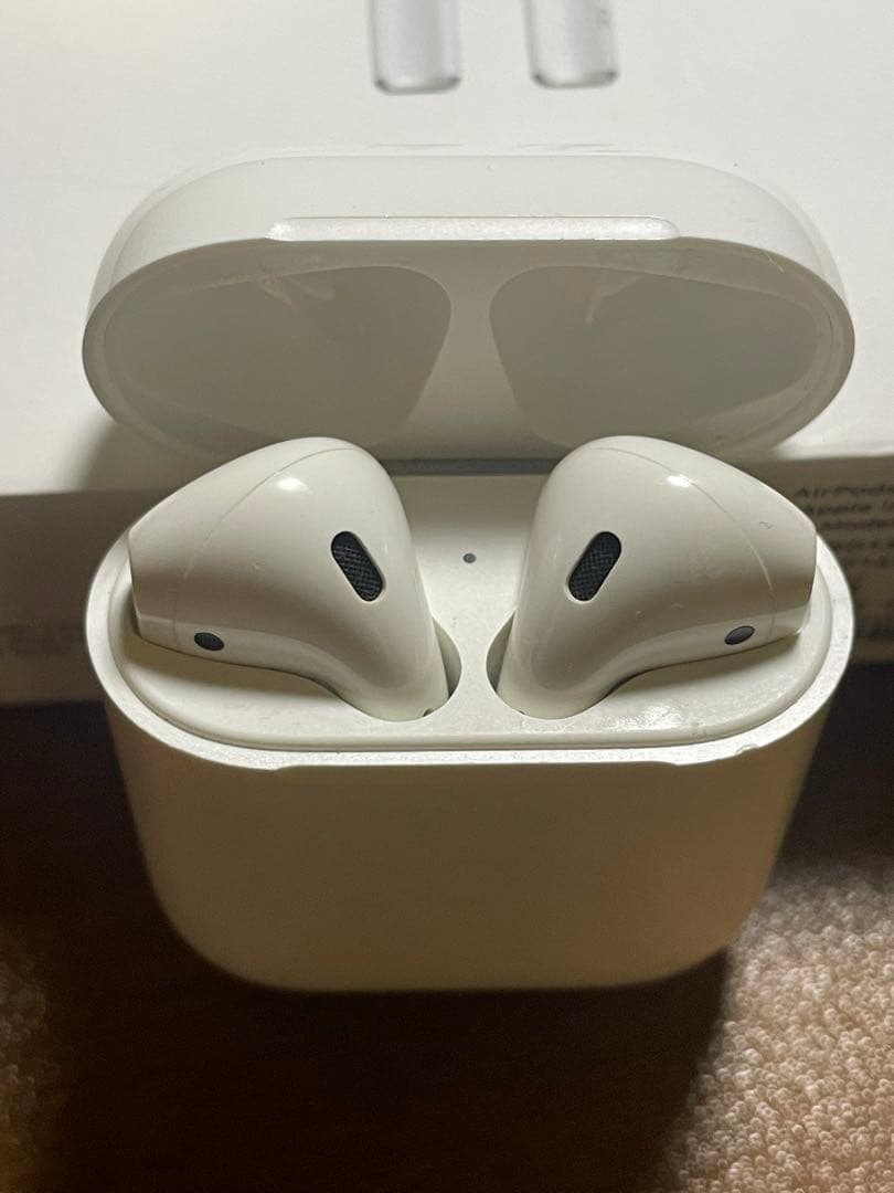 AirPods本体 ホワイト 純正品　箱付き　Apple