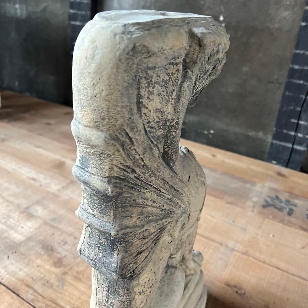 実家整理　古い獅子の像　中国？