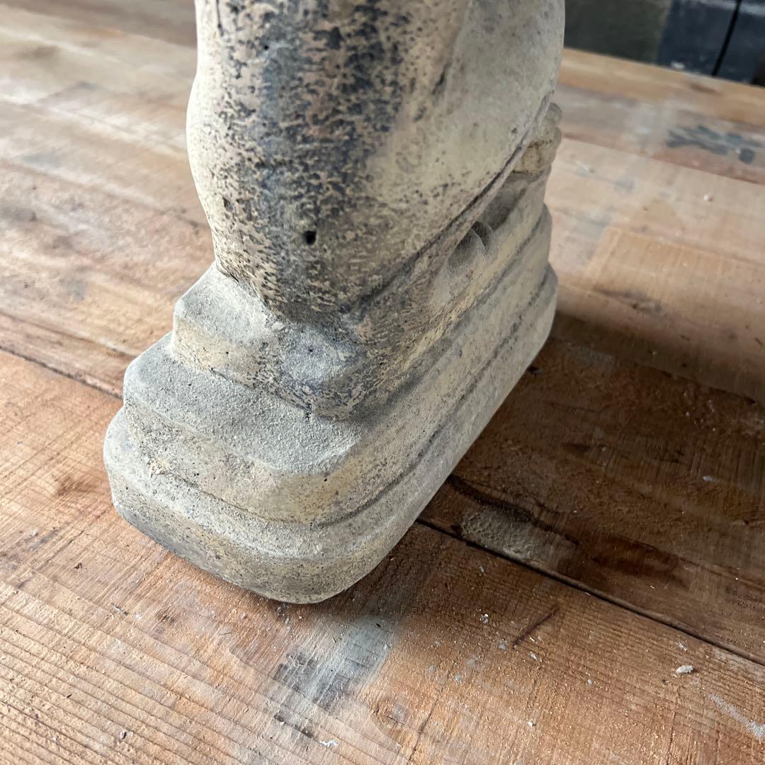 実家整理　古い獅子の像　中国？