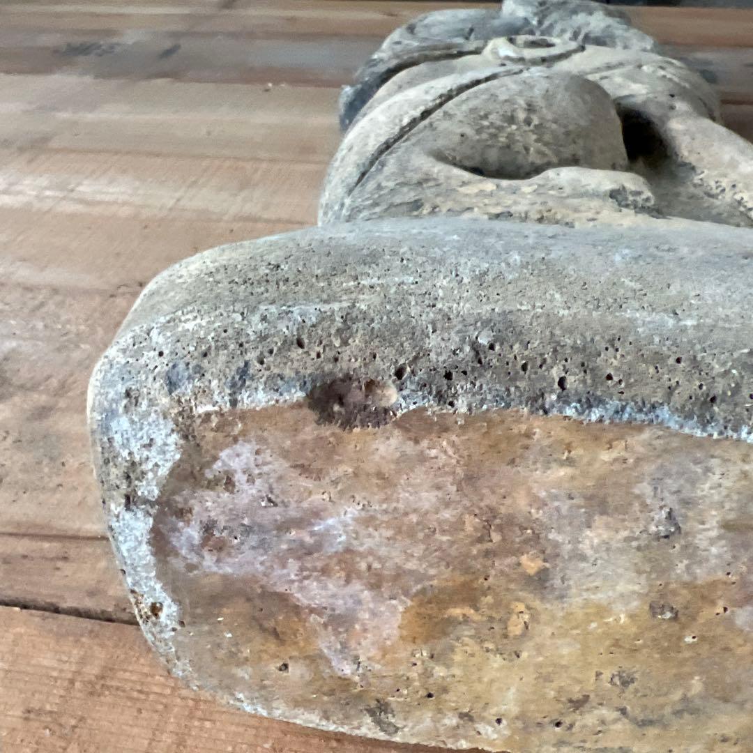 実家整理　古い獅子の像　中国？