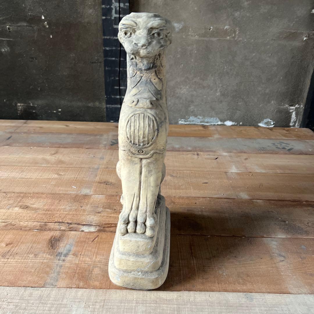 実家整理　古い獅子の像　中国？